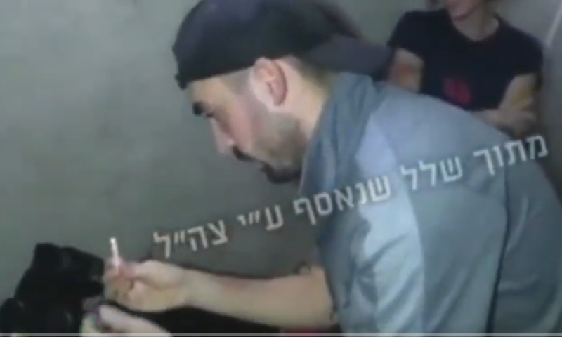 תיעוד מצמרר: 6 החטופים שנרצחו, מדליקים חנוכיה במנהרה בעזה