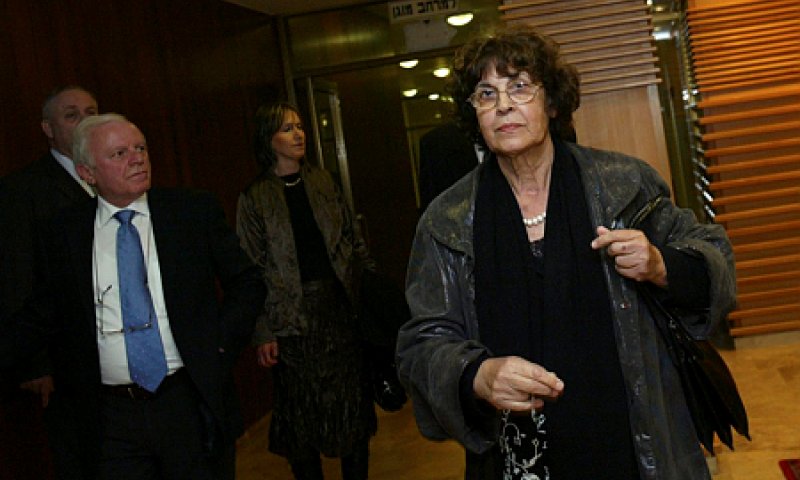 אלמנתו של המרגל הישראלי בפנייה נרגשת לאסד