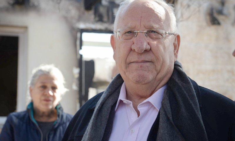 ריבלין לראש מועצת השרון: "הטרור לא ירפה את ידינו"