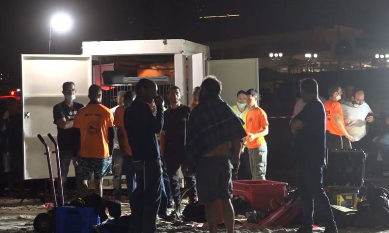 נמשכים החיפושים אחר הנער שנעלם בים. צפו בתיעוד