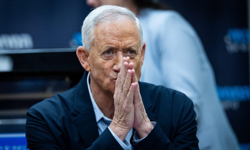 עמית סגל יודע: זה התאריך בו גנץ יפרוש מהממשלה