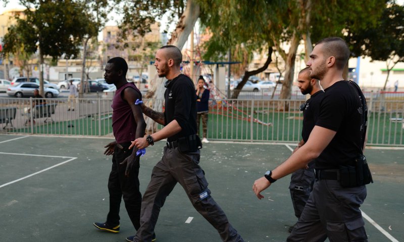 הצעת  חוק: מסתנן שעשה עבירת פשע&minus; יגורש במיידי