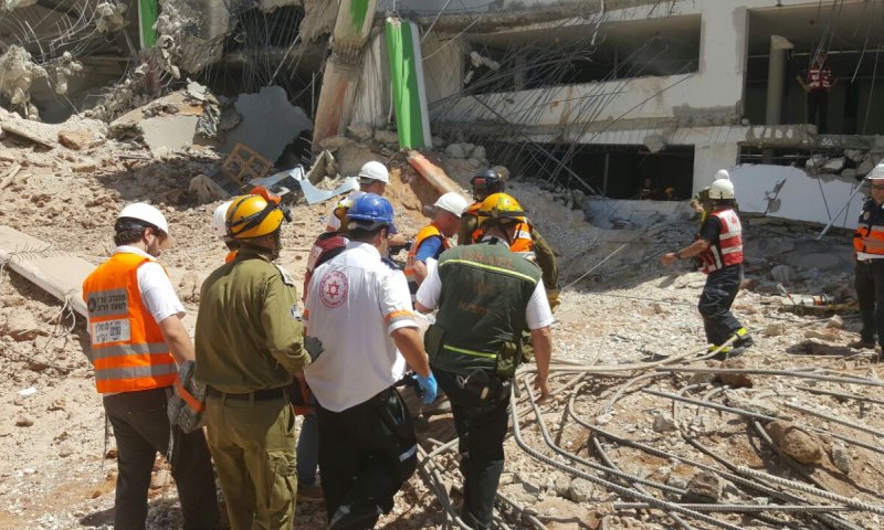 גופותיהם של 2 פועלים נוספים הוצאו מהחניון שקרס