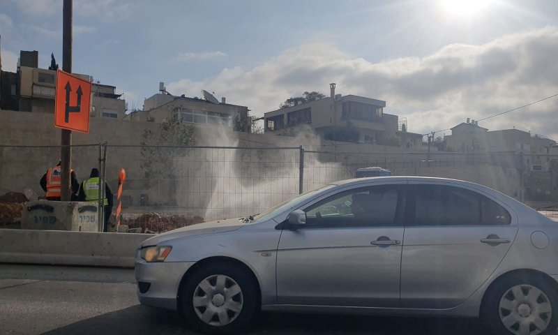 צינור התפוצץ בצומת פת: ייתכנו הפסקות מים בקטמון ותלפיות