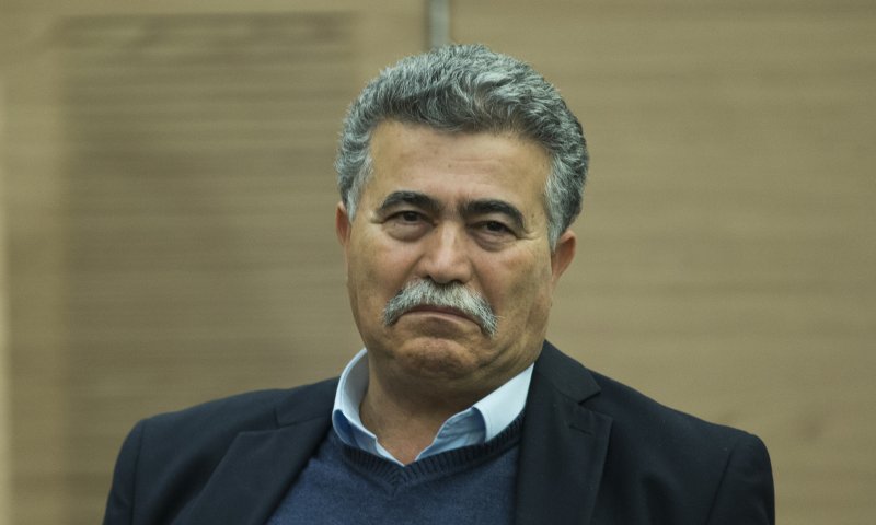 עמיר פרץ: "אני מתמודד לתפקיד נשיא המדינה"