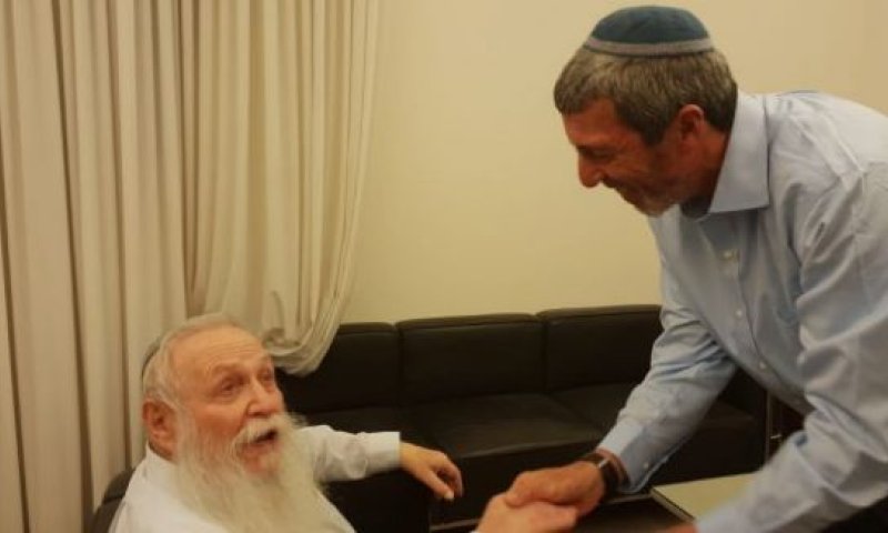 הרב דרוקמן לרב פרץ: "לא לוותר על תיק המשפטים"