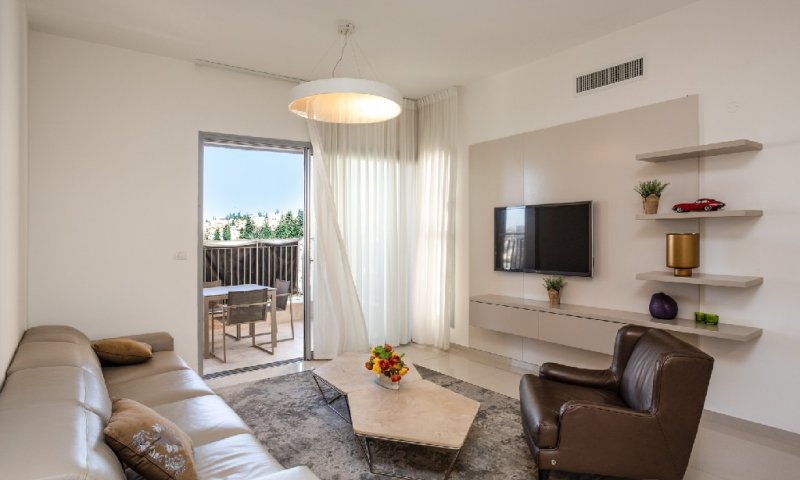 1+1 על כרטיס זכייה בדירה בירושלים!! >>