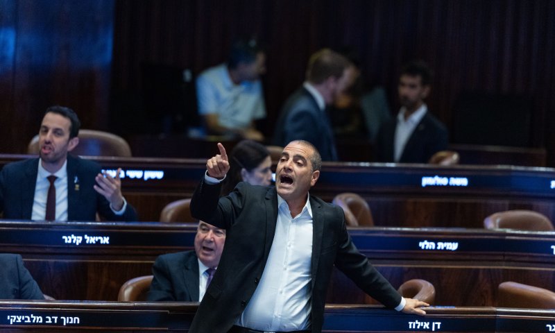 40 ח"כים נעדרו: האופוזיציה נתנה לקואליציה לנצח בהצבעה