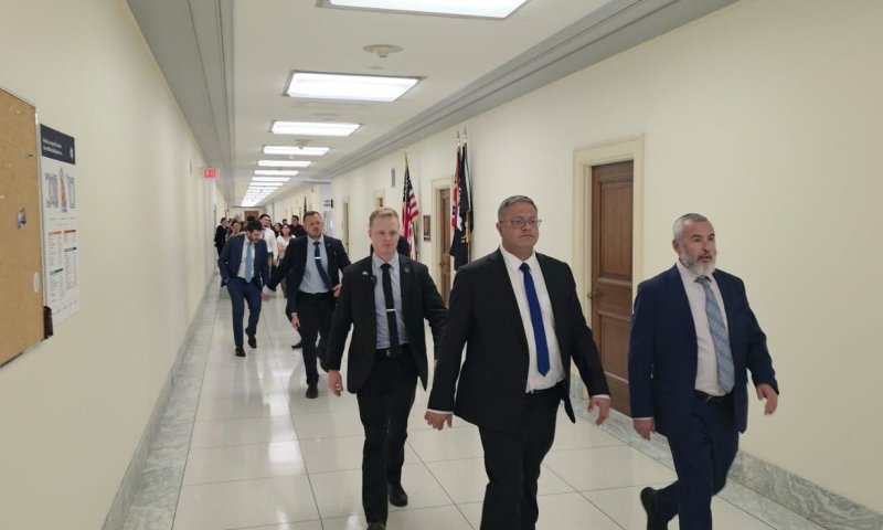 בן גביר למפגינים פרו פלסטינים: "לא יעזור לכם, ישראל תנצח"