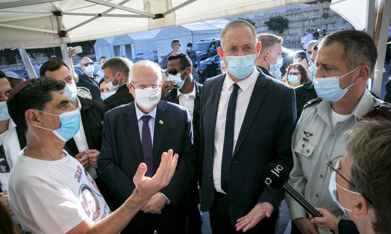 משפחת גולדין: לא להחזיר את גופת אסיר חמאס שמת