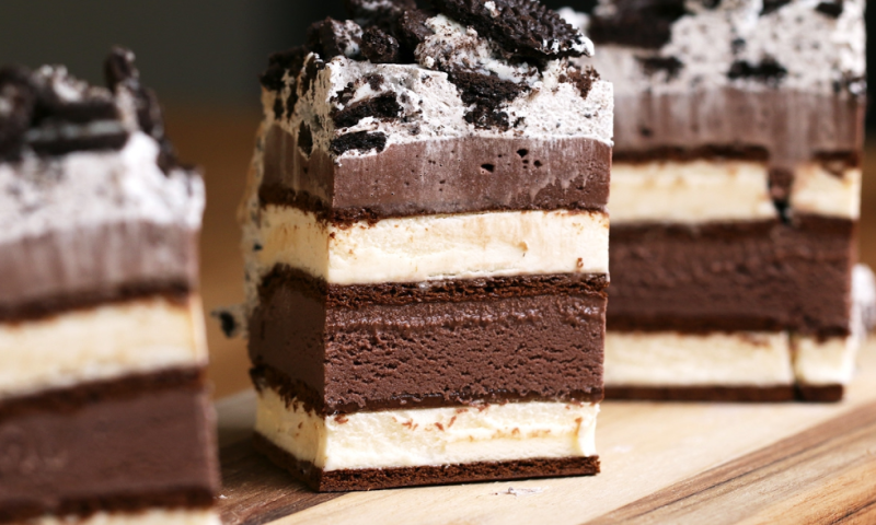 הכי קל: כך תכינו עוגת גלידה לשבת מ-4 מרכיבים