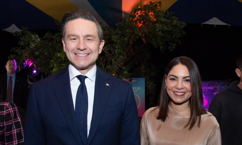 תבוסה דרמטית: מנהיג הימין בקנדה הודח מהפרלמנט