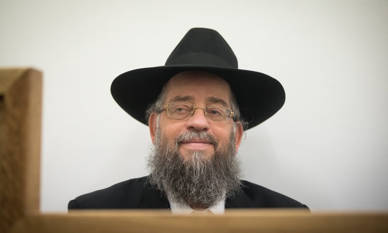 הרב הבר הופתע: "אתה הראשון שאומר לי,אני רועד"