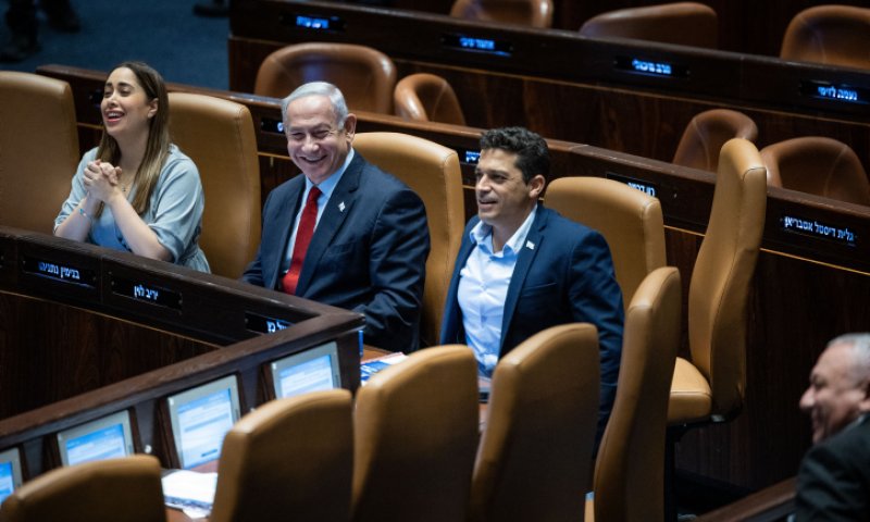 חוזר לכנסת: השר מהליכוד מתפטר מתפקידו