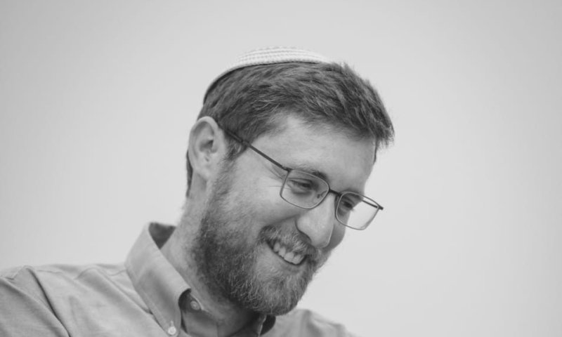 חדש ליצחק מאיר: "מזמור לתודה" | ויש סיפור מסתורי