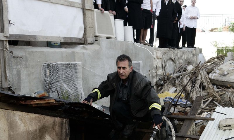 הרב רוזן לציבור החרדי: הצילו את שירותי הכבאות