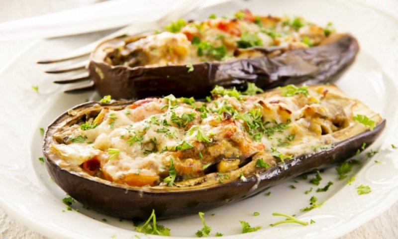 להיט ליום קריר: מתכון לסירות חצילים מפתיעות