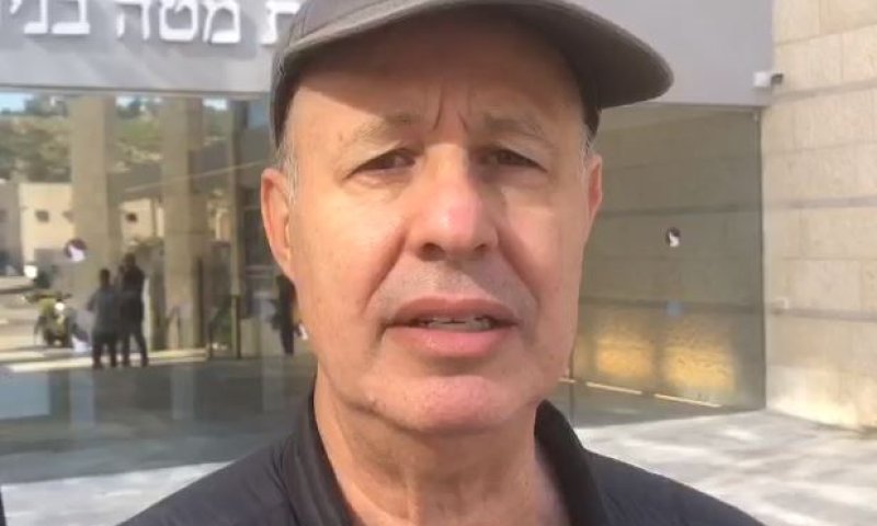 הנגבי מבהיר לסרוגים: זה התנאי שצריך להציב לגנץ