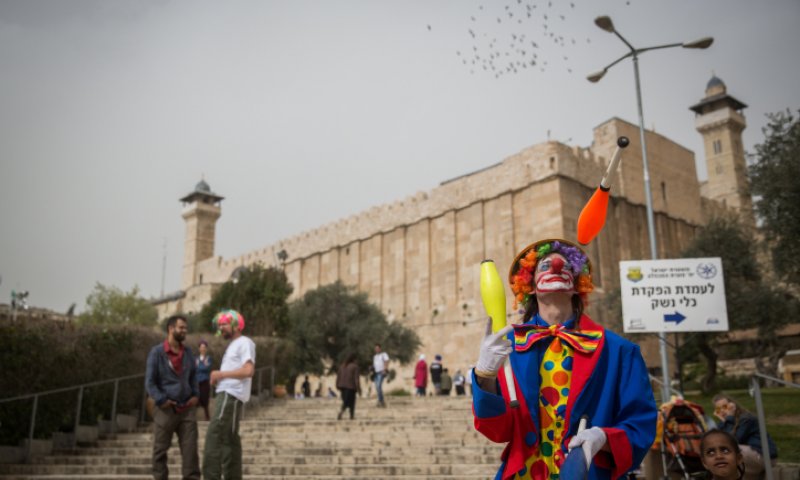 "תהלוכת העדלאידע משפילה את הערבים"