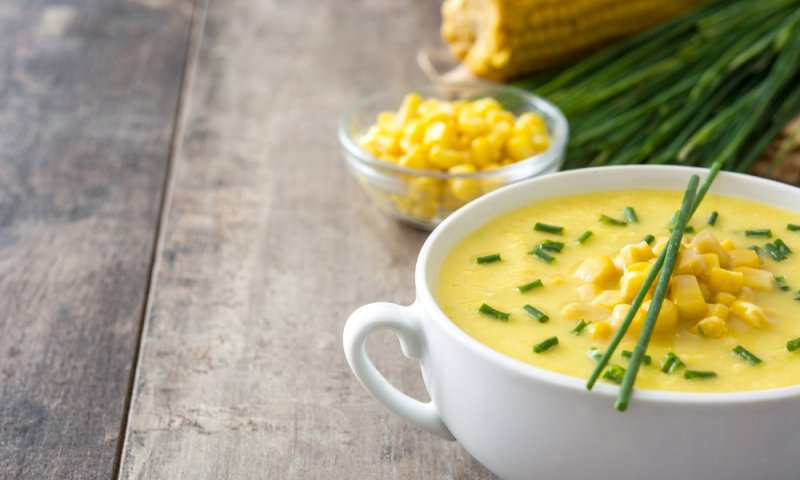 להיפרד מהחורף כידידים: מרק תירס עם טוויסט אסייתי