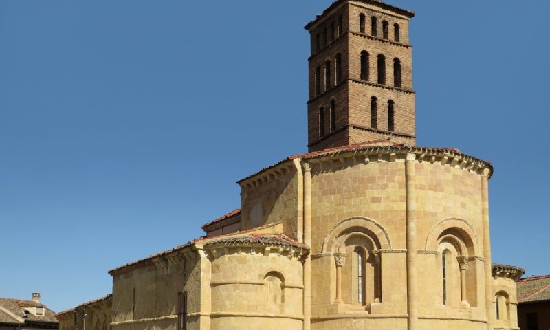 ספרד: חמוש בחרב רצח אדם אחד ופצע 4 בכנסיה