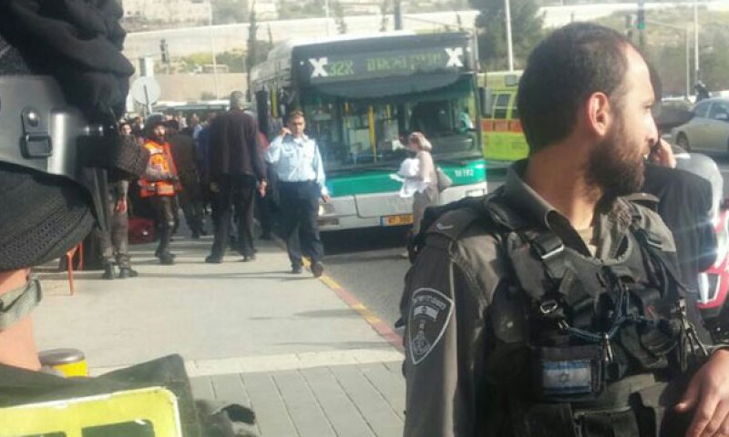 פצוע קשה מאוד בפיגוע משולב בירושלים