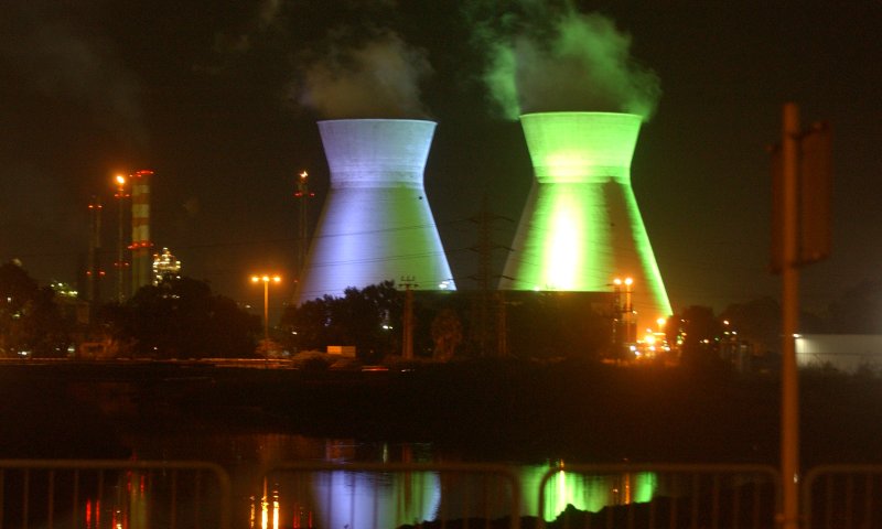 עיריית חיפה הוציאה צו סגירה למפעלים המזהמים