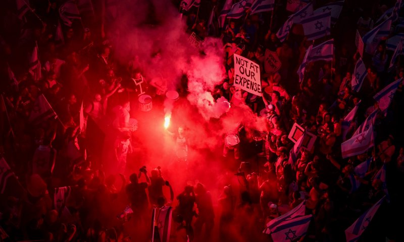 המחאה התחדשה: אלפים הפגינו בת"א נגד התקציב