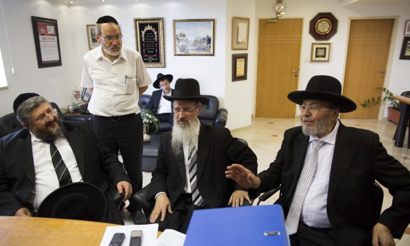 המלצה: להדיח דיין שבדק את הבחינות לדיינות של בנו