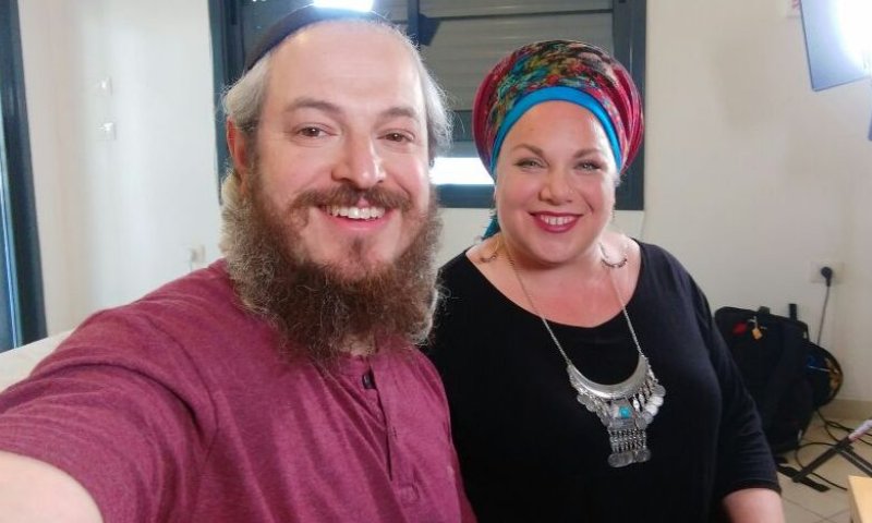 זוג הסרוגים חושף: זו הבעיה העיקרית אצל זוגות דתיים