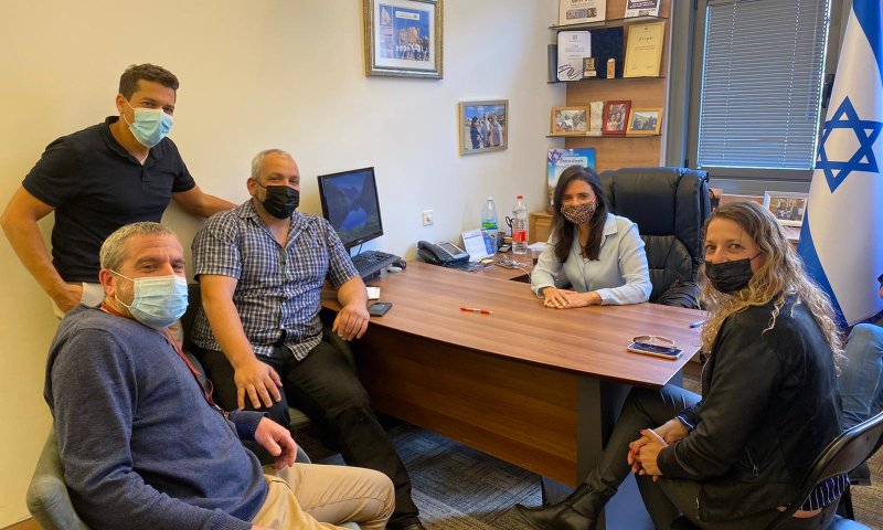 שקד: ימינה מתחייבת לקדם בכל מו"מ התיישבות צעירה