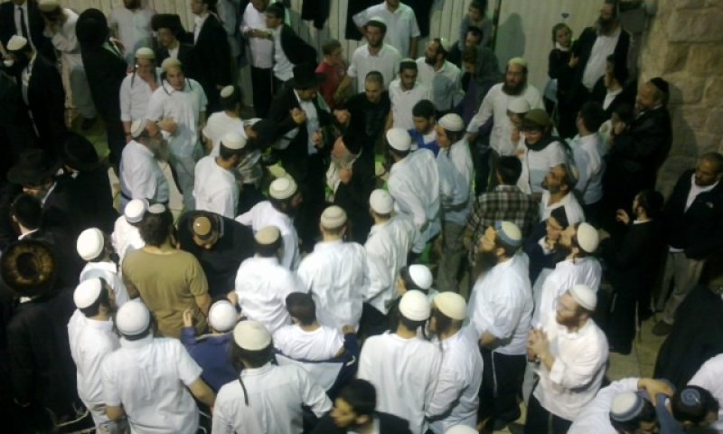 יום פטירת משה רבינו: ריקודים ושמחה בציון רשב"י