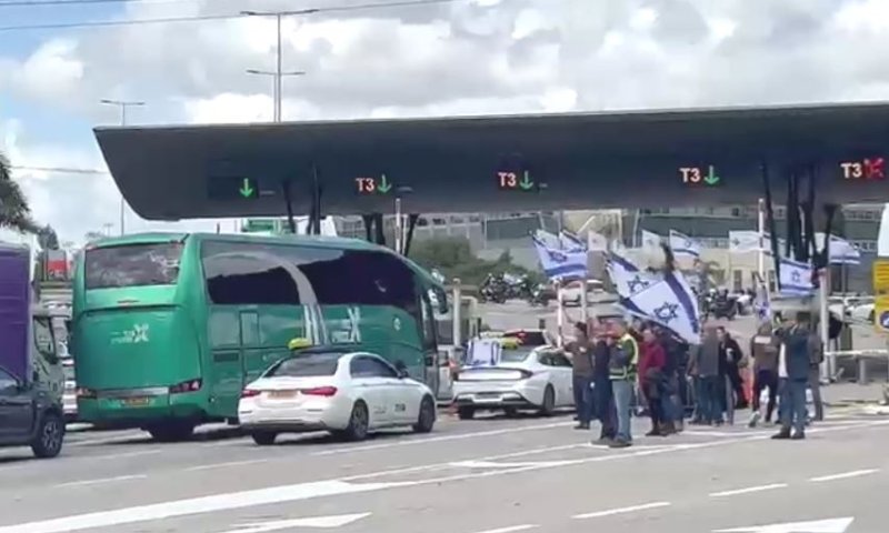 לקראת טיסת נתניהו: עומסי תנועה כבדים בנתב"ג