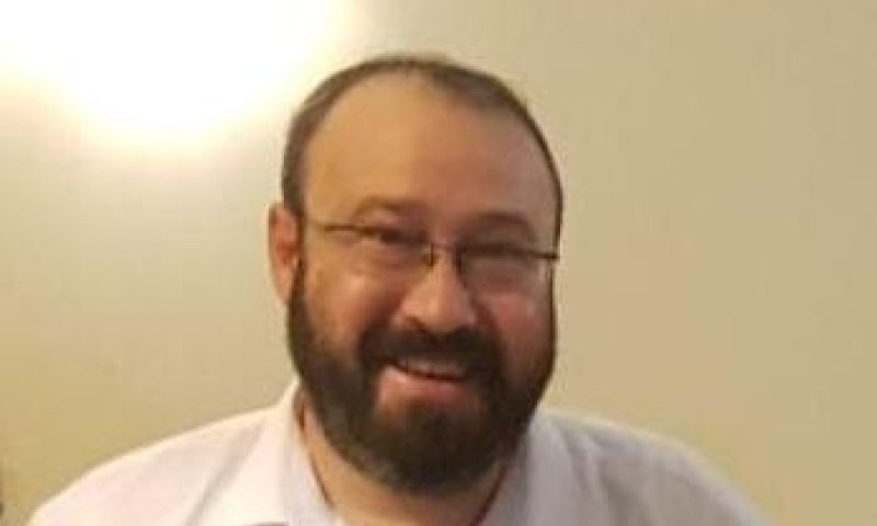 הרב אטינגר דרך את הנשק אך המחבל ירה ראשון