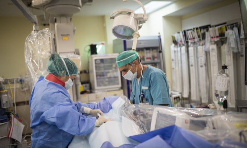 בתי החולים הונחו: לא לפטר עובדים עד דיוני התקציב