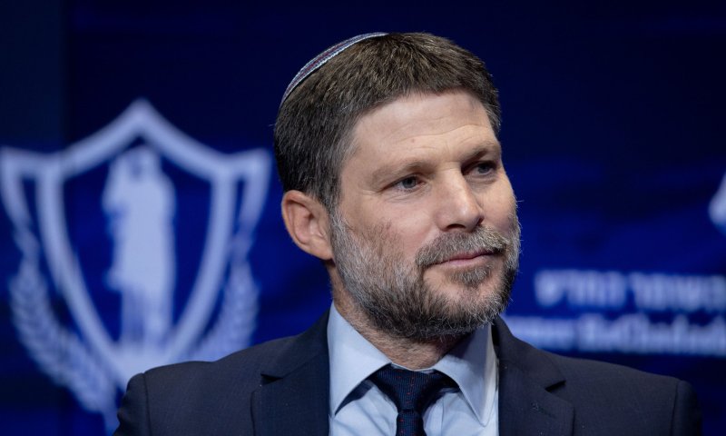 סמוטריץ' מזמין את גנץ: "בוא נרקוד יחד&nbsp;יד&nbsp;ביד"