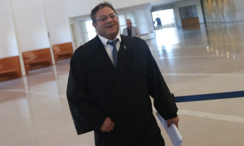 "רק בישראל אויבת נמצאת במוצב הקדמי של המדינה"