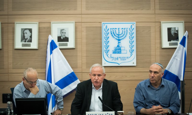 חלוקת תפקידים בכנסת בין כחול לבן והליכוד