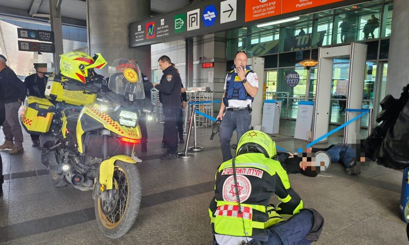 הרוג וארבעה פצועים בפיגוע דקירה בחיפה