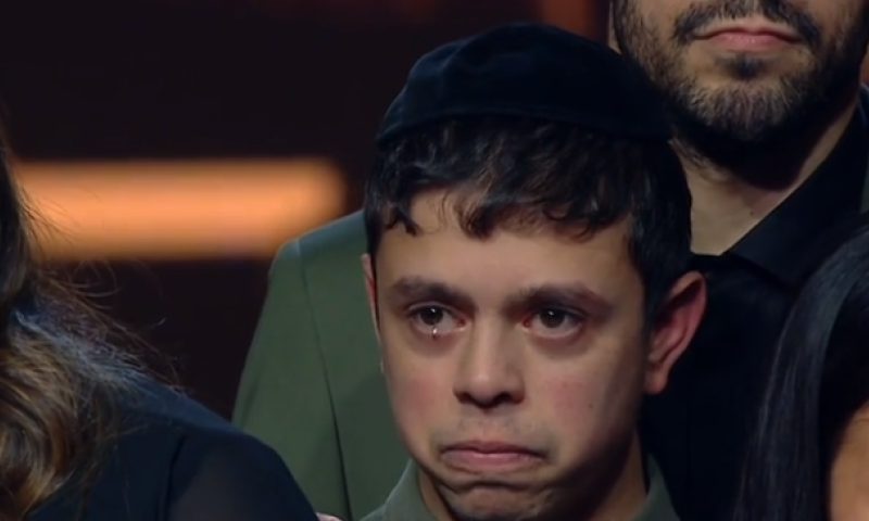 בדרך לניצחון? להקת שלוה גורמת לבכי באולפן&bull; צפו