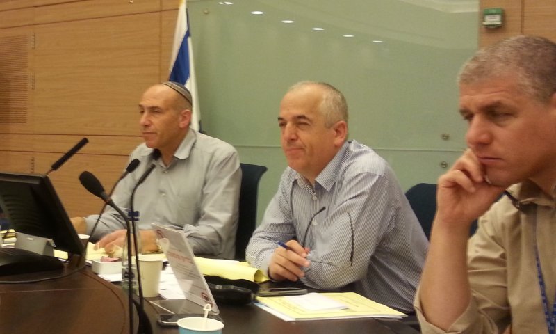 "לא הגיוני שחברות הסלולר יתנהגו אלינו כאזרחים סוג ב"