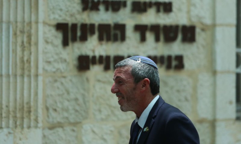 שעת כושר: המינויים של הרב רפי במשרד החינוך