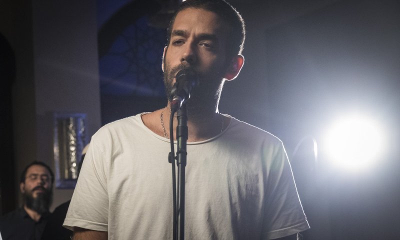 מזל טוב: רביד פלוטניק בבשורה מרגשת