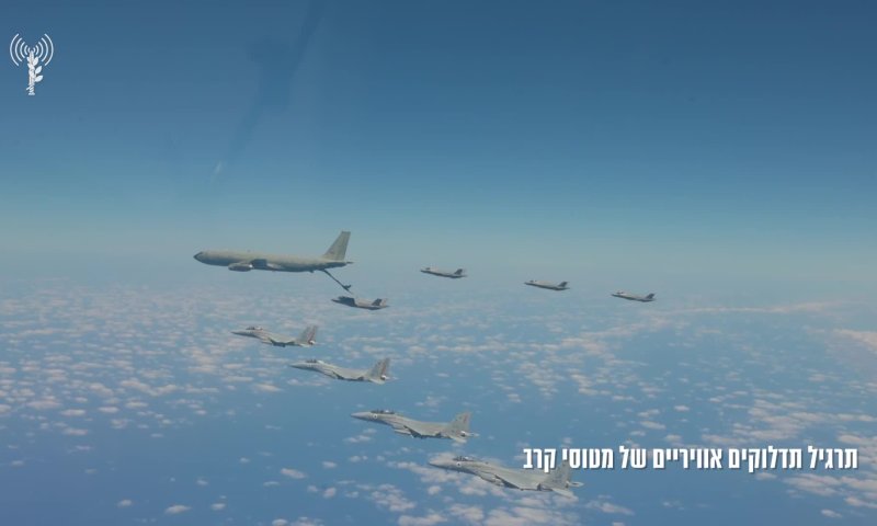 בדרך לתקיפה בתימן: צפו בתיעוד ממטוסי התדלוק