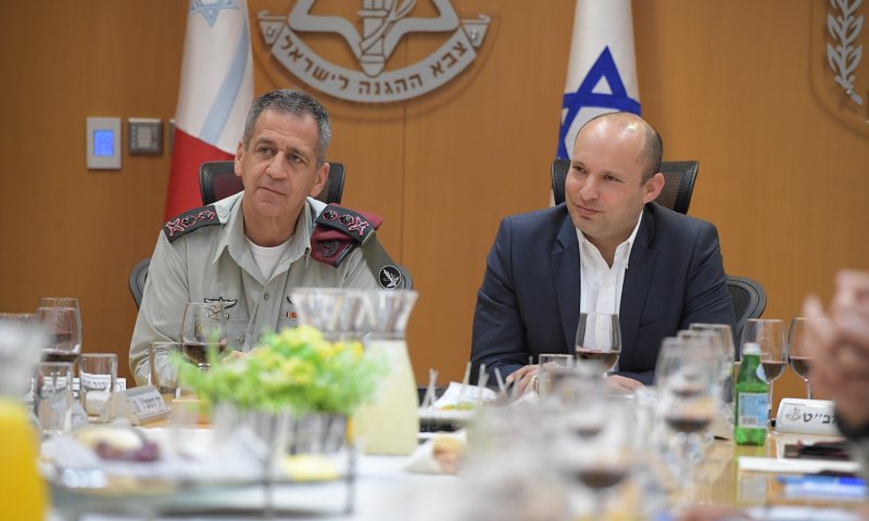 בנט: "שבטיות ומגזריות הביאו עלינו חורבן"