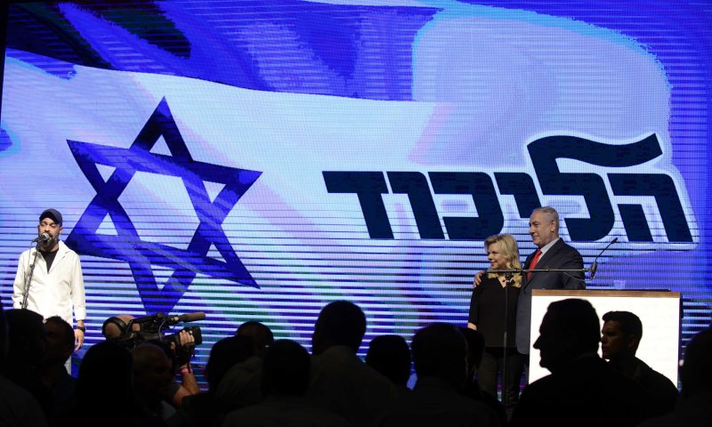 משהו קורה במפלגת השלטון. זה הזמן להתפקד