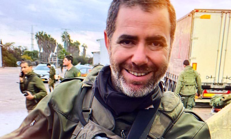 הראל חדד כתב שיר אהבה לאשתו &ndash; בלב עזה. האזינו