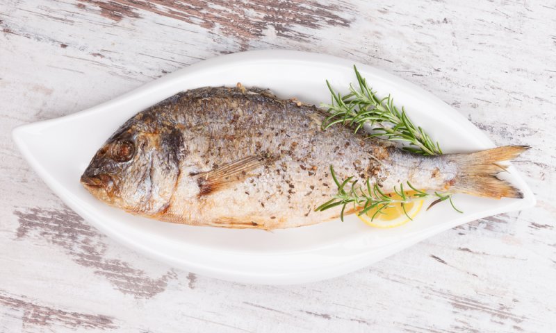 במזל דגים: מתכון לדג דניס אפוי בתנור