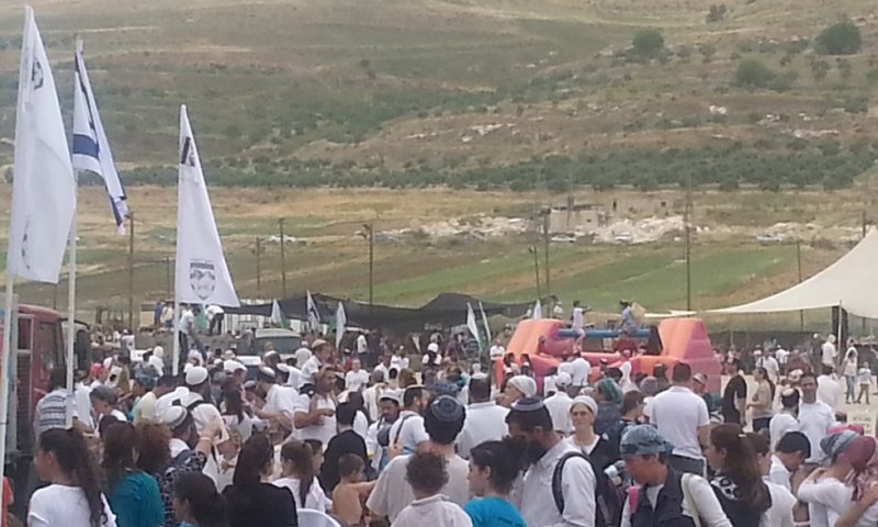מעל 10,000 בני אדם באירוע יום העצמאות המרכזי בשומרון
