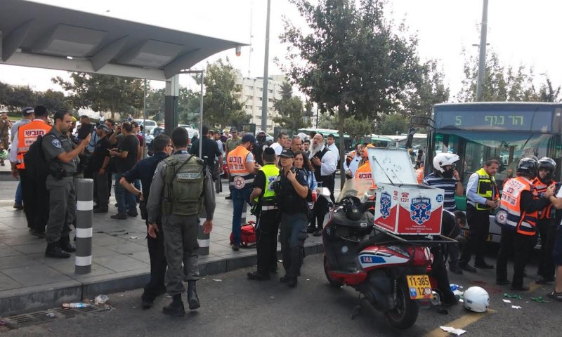 ערבי דקר בחור ישיבה בצווארו &ndash; מצבו קשה